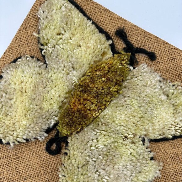 Vintage Wall Hanging 1970s Latch Hook Carpet Rug Burlap Butterfly Retro Boho - Picture 4 of 10
